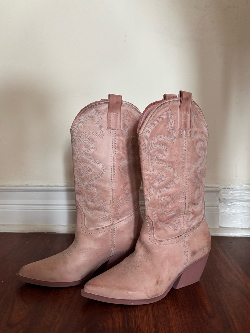 Classic Western Knee-High Boots in Dusty Pink